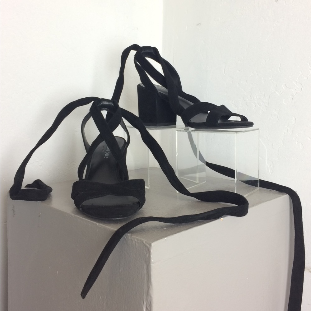 KENNETH COLE black suede lace up heels size 8